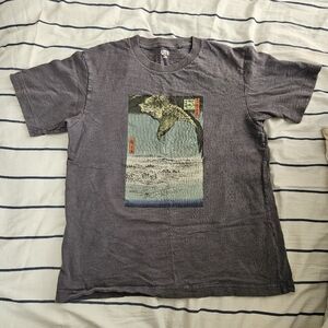 Uniqlo Utagawa Hiroshige Ukiyo-E Japanese Hawk Womens XS Blue/Grey Tshirt
